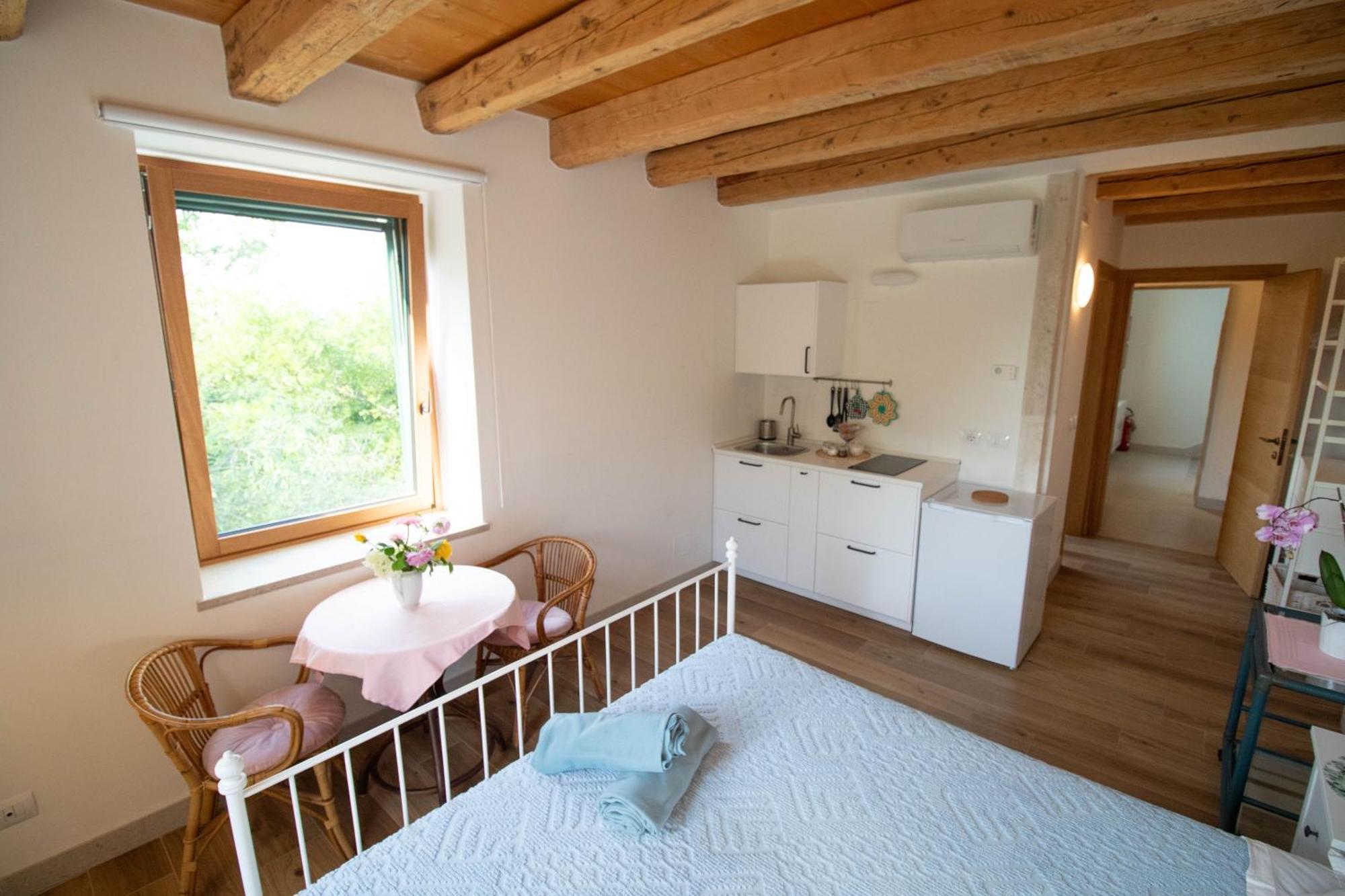 Agriturismo Ai Tre Sentieri アウリジーナ エクステリア 写真